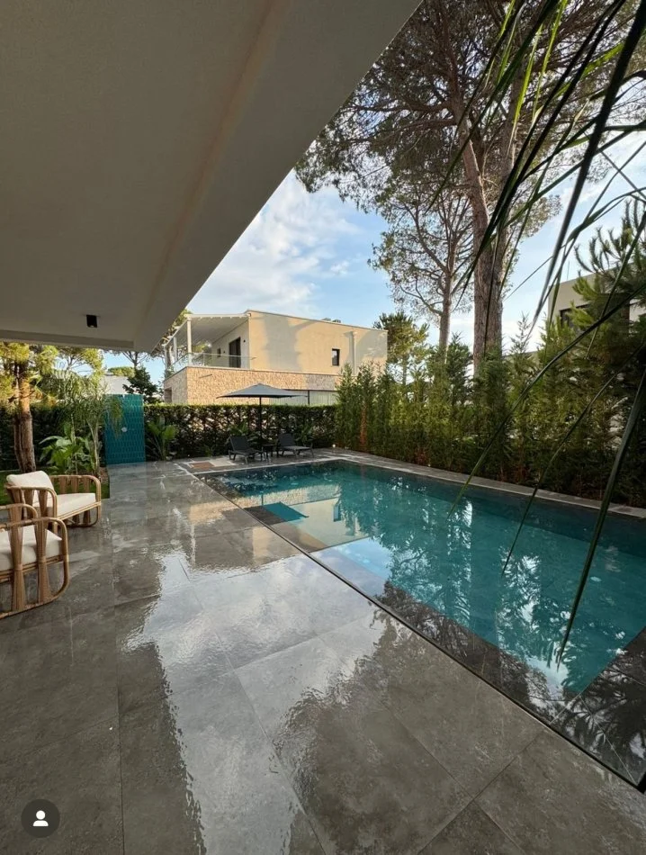 Durres, shitet Vile 2 Katshe Kati 2, 176 m² 840.000 € (gjiri i lalzit)