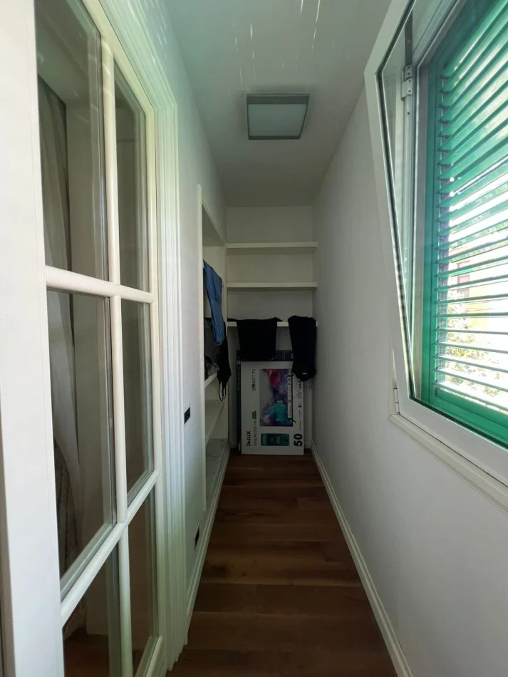 Tirane, jepet me qera apartament 2+1 Kati 2, 700 € 