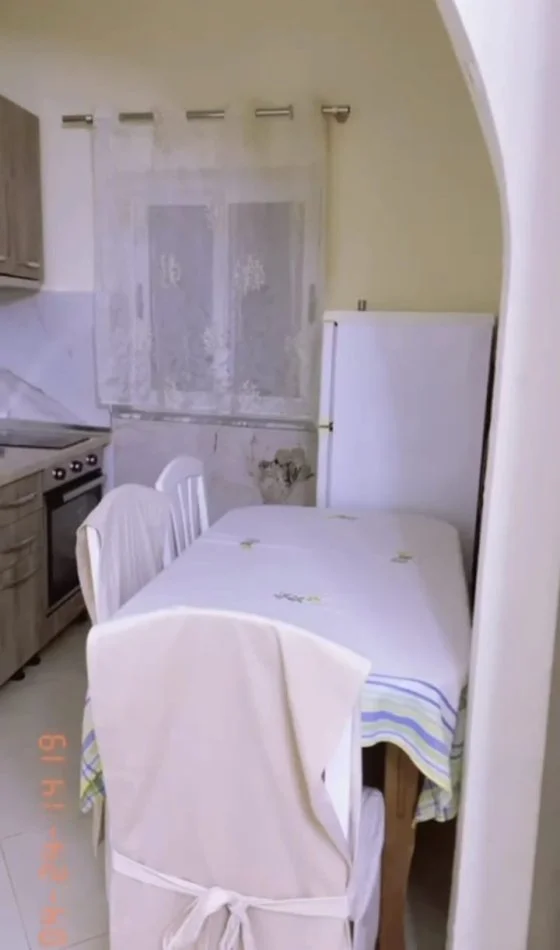 Tirane, jepet me qera apartament 2+1 Kati 3, 125 m² 610 € (rruga mine peza)