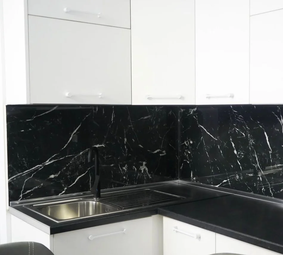 Durres, jepet me qera apartament 2+1 Kati 1, 81 m² 430 € (Plazh,Durres Rruga e Frigoriferit)