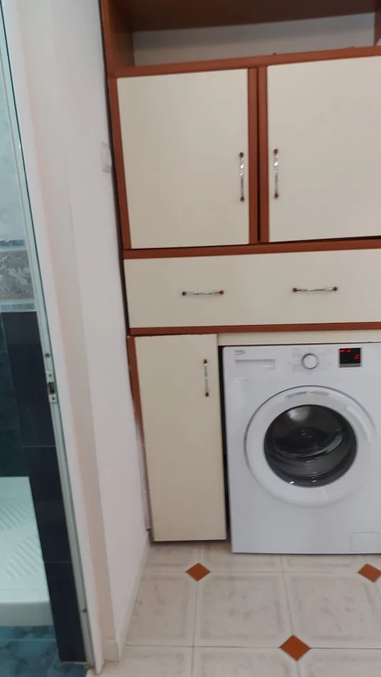 Tirane, jepet me qera apartament 2+1 Kati 4, 95 m² 660 € (RRUGA IBRAHIM RUGOVA)