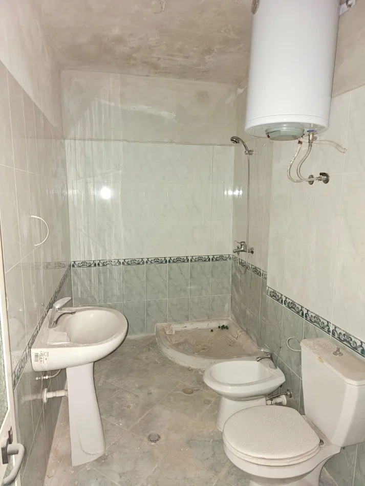 Durres, shes apartament 2+1+Ballkon Kati 7, 100 m² 120.000 € (plazh)