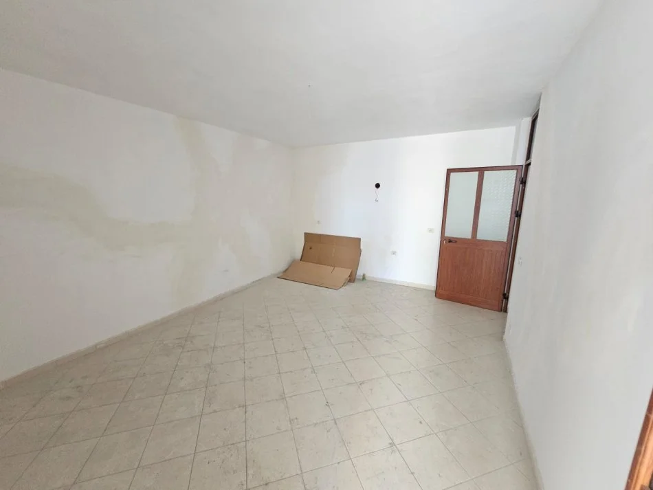 Durres Plazh, shitet apartament 3+1+Aneks+Ballkon Kati 5, 115 m² 130.000 € 