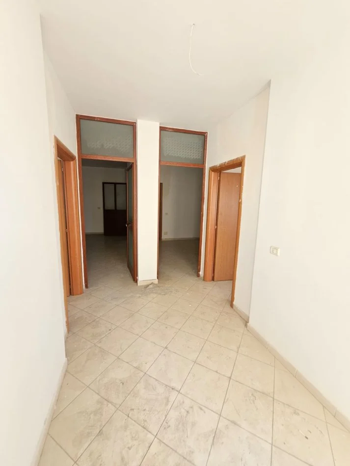 Durres Plazh, shitet apartament 3+1+Aneks+Ballkon Kati 5, 115 m² 130.000 € 
