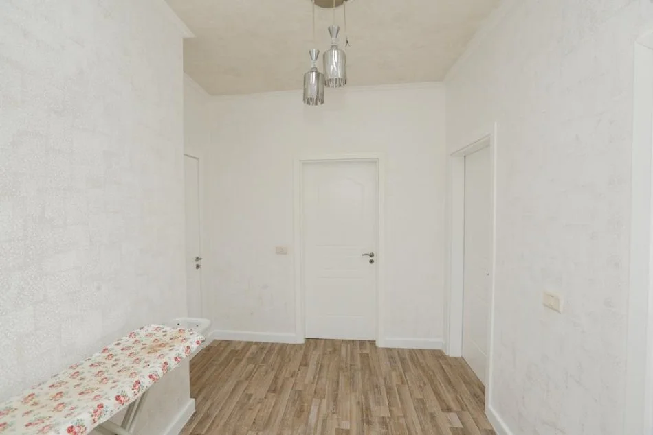 Tirane, jepet me qera apartament 3+1+Aneks+Ballkon , 157 m² (16 kateshi ngjitur me prokurorine e pergjithshme, rruga Konstandin Kristoforidhi)