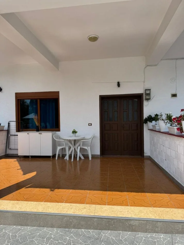 Tirane, jepet me qera apartament 1+1 Kati 1, 40 m² 310 € (rruga fush aviacionit)