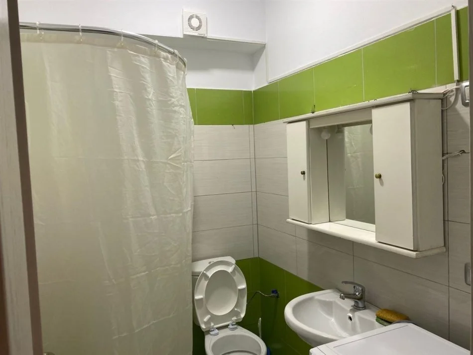 Tirane, jap me qera apartament 3+1+Ballkon Kati 2, 118 m² 500 € (muhamet deliu)