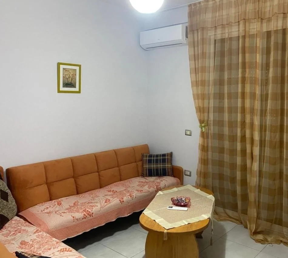 Tirane, jap me qera apartament 3+1+Ballkon Kati 2, 128 m² 500 € (muhamed deliu)