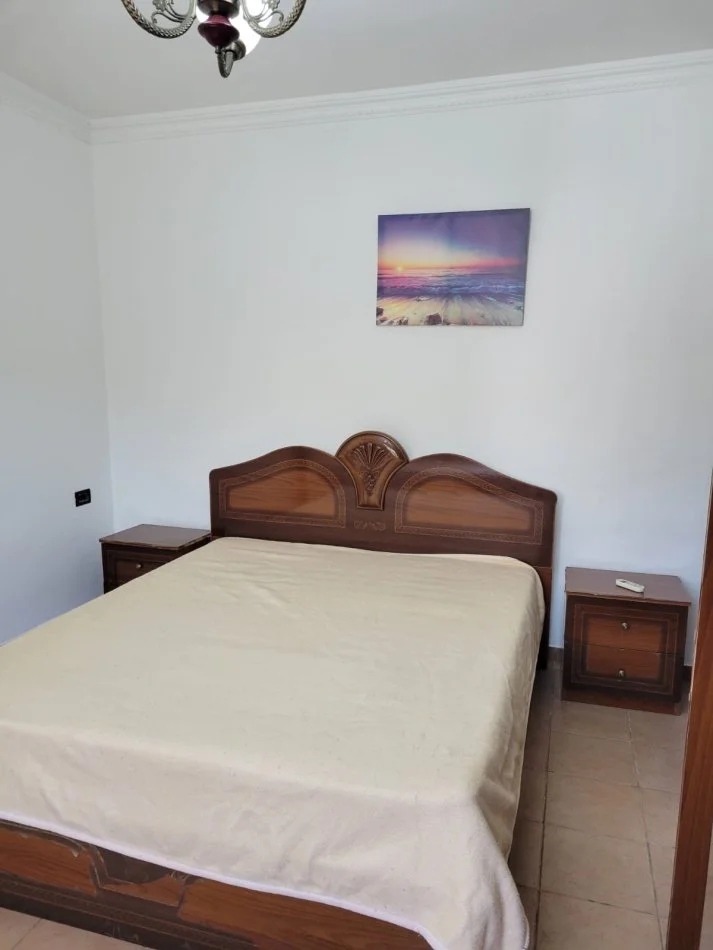 Tirane, jepet me qera Hyrje 1+1+Balkon ne Vile private Kati 3, 85 m² (Selite) 35.000 Leke/Muaj