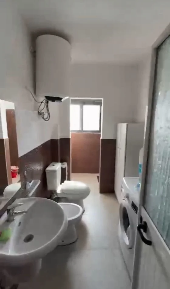 Durres, shitet apartament Kati 4, 57 m² 68.000 € (SHITET 1+1 VALA PARK 68000 EURO 0692039456)