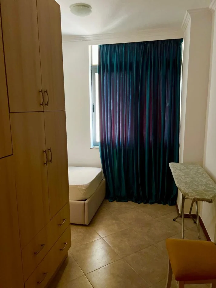 Tirane, jepet me qera apartament 2+1 Kati 8, 78 m² 780 € (RRUGA SULEJMAN PASHA, NR. 24)