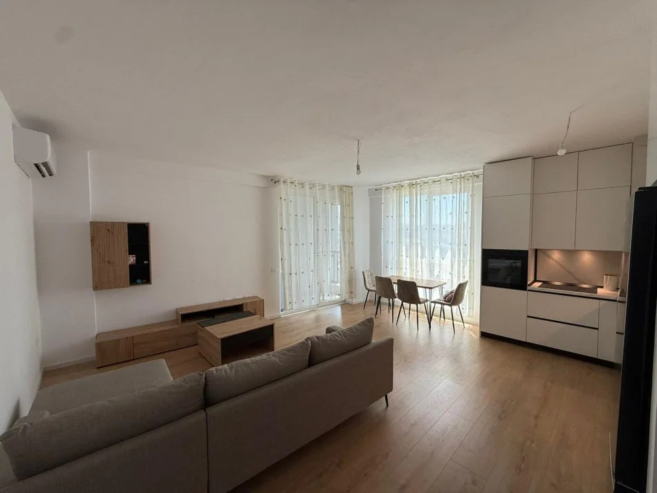 Tirane, jap me qera apartament 2+1+Ballkon Kati 5, 97 m² 650 € (siri kodra)