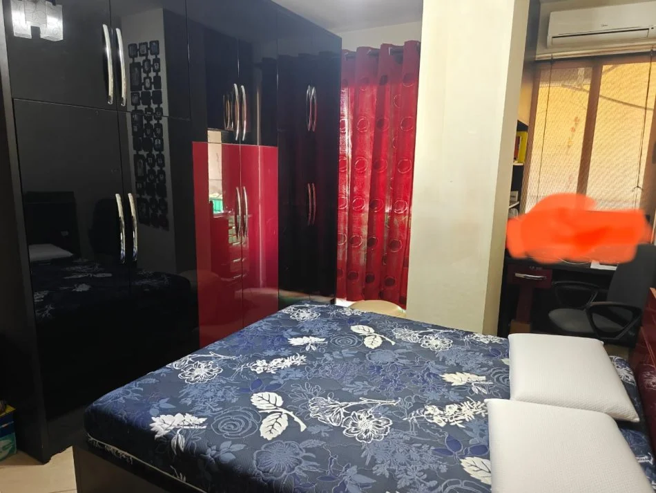 Tirane, jepet me qera apartament 2+1+Ballkon Kati 3, 98 m² 620 € (DON BOSKO, NGJITUR ME HOTEL FERRARI)