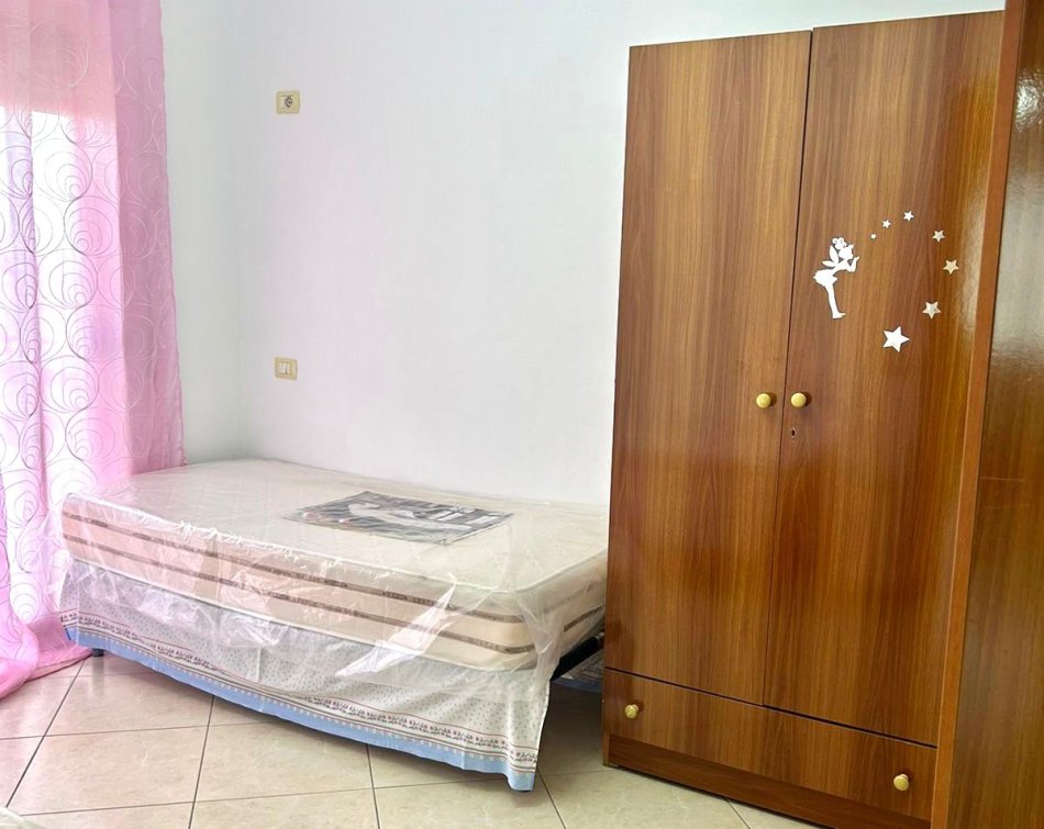 ✨ Apartament me Qira 2+1+2WC – 120 m² | 60.000 Lekë 📍 Rruga Bardhyl / Shkolla Andon Zako Çajupi