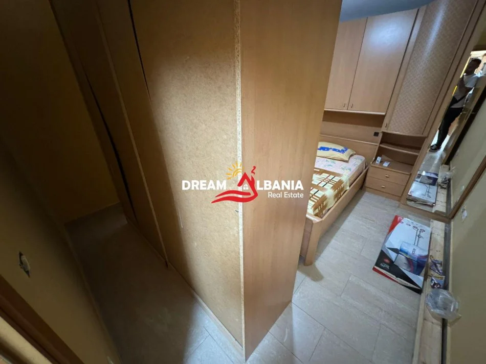 Tirane, shitet apartament 2+1 Kati 3, 100 m² 170.000 €