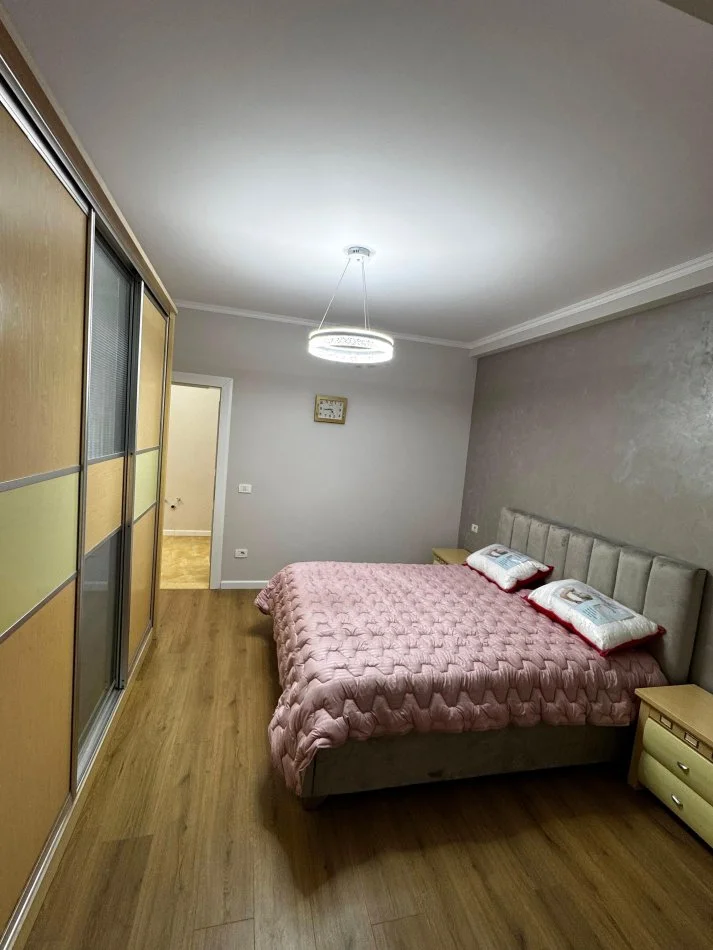 Tirane, shitet apartament 1+1 Kati 2, 76 m² 140.000 € (Kodra e Diellit, prane Eleonores)
