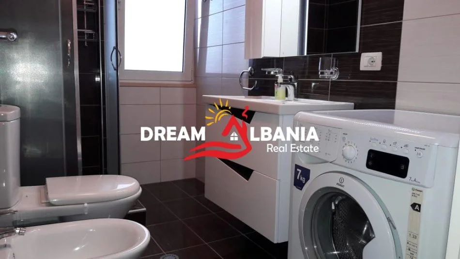 Tirane, jepet me qera apartament 2+1 Kati 5, 105 m² 650 € (ne rrugen Peti, prane Liqenit te Thate)