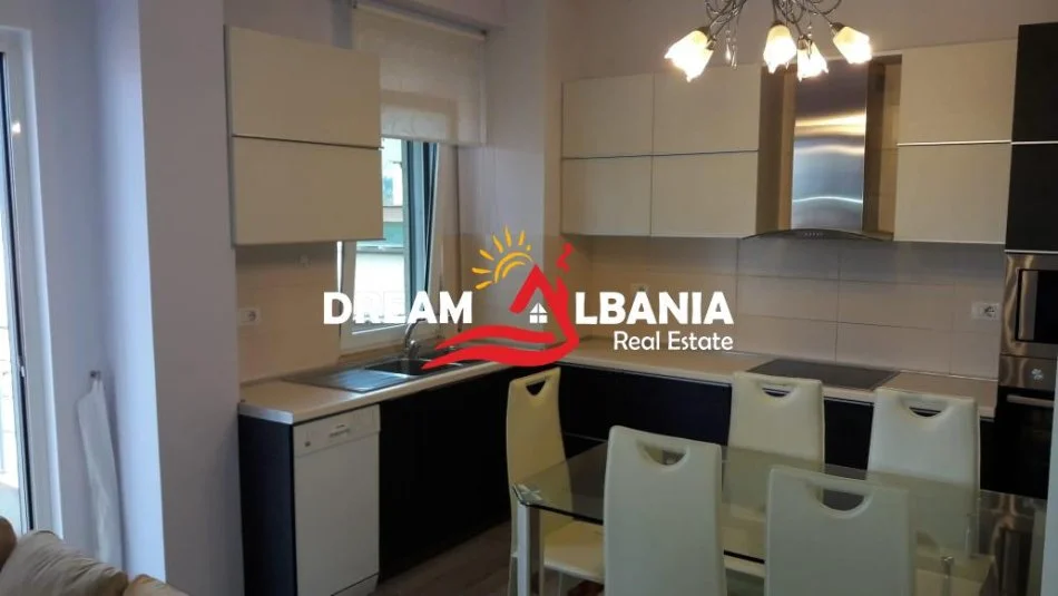 Tirane, jepet me qera apartament 2+1 Kati 5, 105 m² 650 € (ne rrugen Peti, prane Liqenit te Thate)