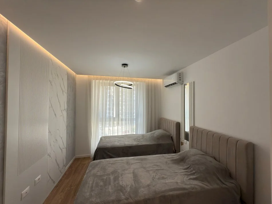 Tirane, jepet me qera apartament 2+1 Kati 4, 📍 Rezidenca Turdiu, Ish Fusha e Aviacionit 💶 950€/muaj