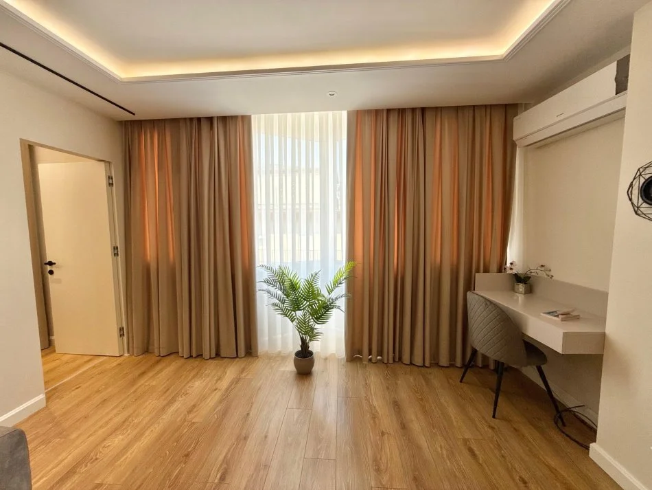 Tirane, jepet me qera apartament 1+1 Kati 8, 70 m² 850 € (Rruga e Kavajes)