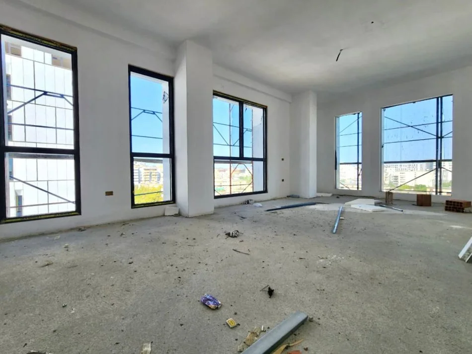 SHITET : ULTRA 🏘 2+1+2wc  (📍Kompleksi Square21 ) - 21 Dhjetori, 113 m² (Çmimi 297,000€)🧭 - 🔥CMIMI ME OKAZION NE KOMPLEKS I PER MOMENTIN, 2650€/m🔥