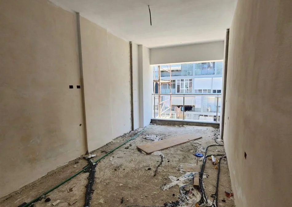 SHITET :✅️ ULTRA 🏘 Apartament 2+1+2wc & 2 Ballkone + Garderobë (📍Kompleksi Kika 3 ) 💫 - Komuna Parisit 120 m² Çmimi 312,000€ 🧭`