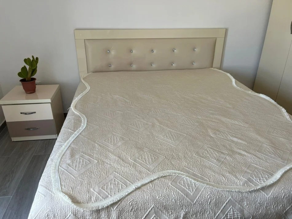 Tirane, jepet me qera apartament 3+1+Ballkon Kati 3, 112 m² 750 € (Rruga 5 Maji)
