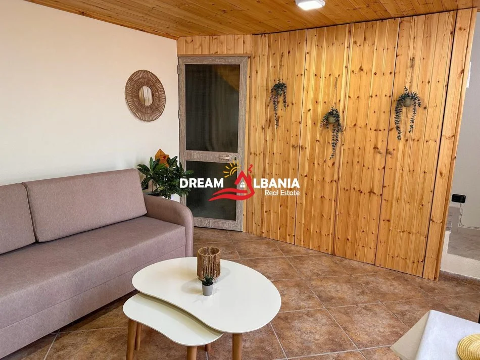 Tirane, jepet me qera apartament duplex Dublex , 40 m² 400 € (ne Selite prane Fakultetit Marin Barleti)