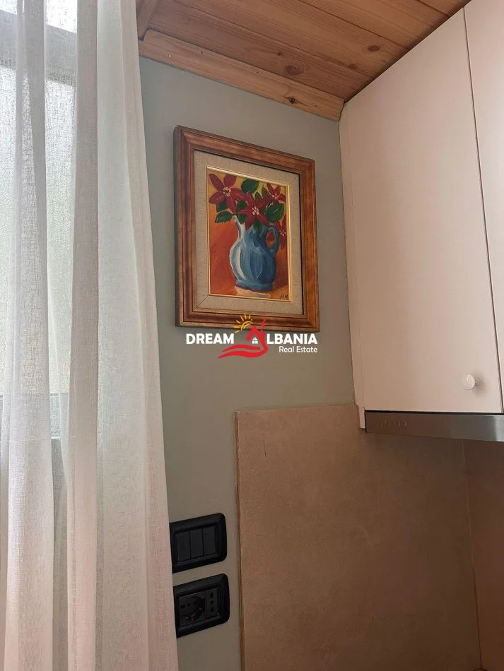 Tirane, jepet me qera apartament duplex Dublex , 40 m² 400 € (ne Selite prane Fakultetit Marin Barleti)