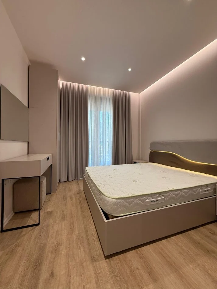 Tirane, jepet me qera apartament 1+1 Kati 5, 63 m² 600 € 