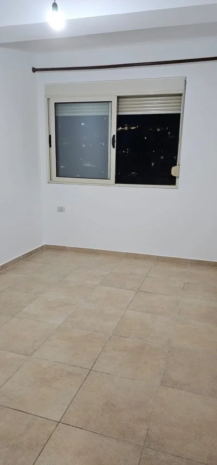 Tirane, jap me qera apartament 2+1+Ballkon Kati 7, 70 m² 310 € (Besim Alla)