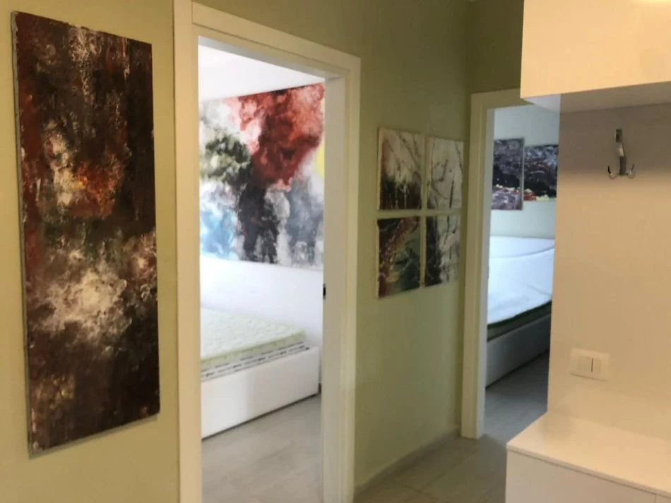 Tirane, jepet me qera apartament 2+1+Ballkon Kati 4, 78 m² 1.000 € (STADIUMI DINAMO)