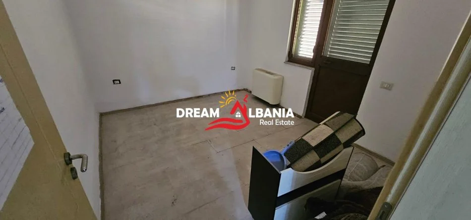 Tirane, jepet me qera 2+1 , 80 m² 420 € (sa kalon Terminalin e Autobuzave te Veriut)