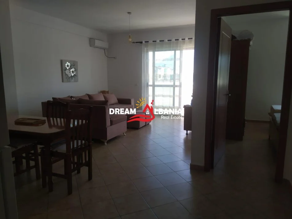 Tirane, jepet me qera 1+1 Kati 3, 80 m² 520 € (tek Rruga Riza Cerova)