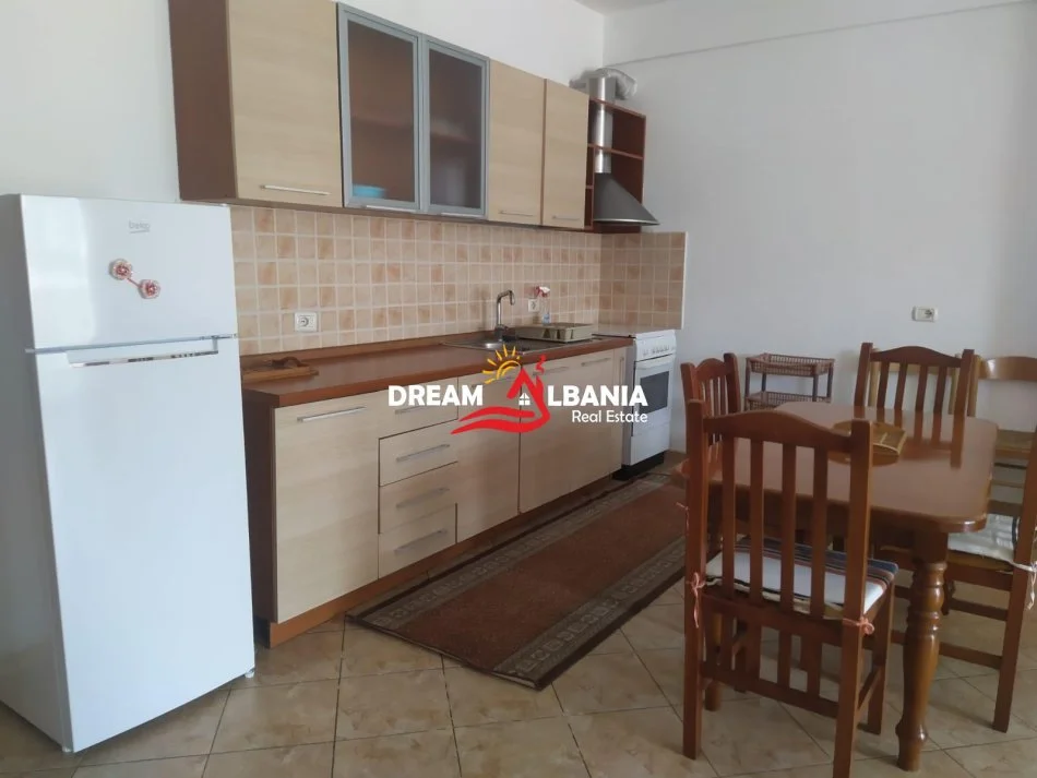 Tirane, jepet me qera 1+1 Kati 3, 80 m² 520 € (tek Rruga Riza Cerova)