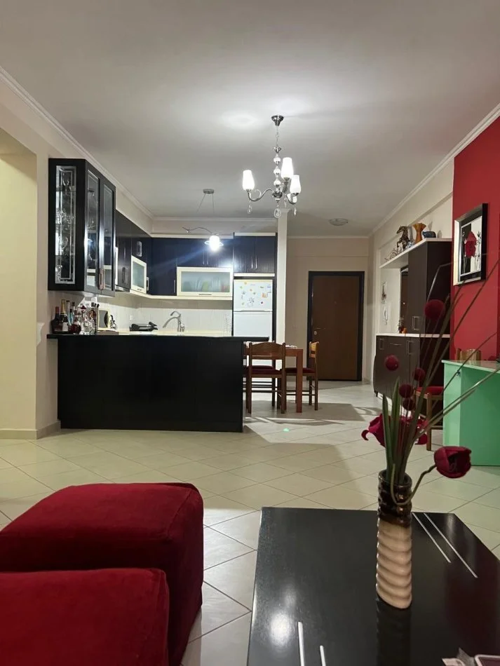 Sarande, apartament 2+1 Kati 4, (rruga 5)