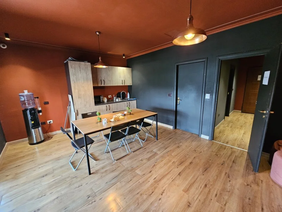 Tirane, shitet apartament 2+1+Ballkon , 277 m² 900.000 € (Kullat Binjake)