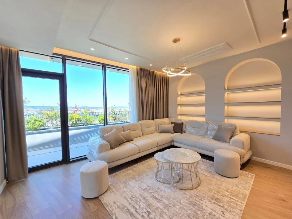 Tirane, jepet me qera apartament 2+1+Aneks+Ballkon Kati 11, 150 m² 2.300 € (Liqeni Artificial)