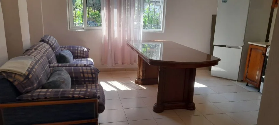 Tirane, jap me qera apartament 2+1+Ballkon Kati 1, 90 m² 510 € (zihni sako)