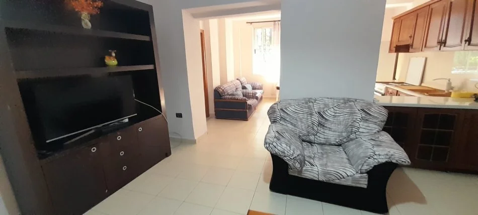 Tirane, jap me qera apartament 2+1+Ballkon Kati 1, 90 m² 510 € (zihni sako)