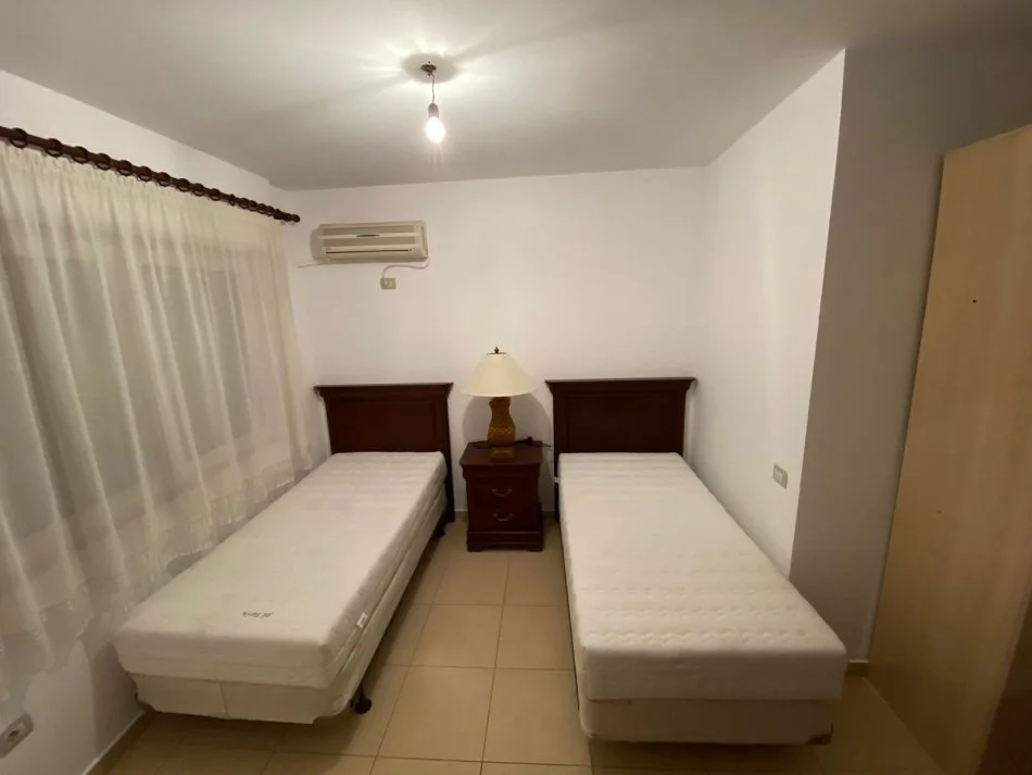 Tirane, jap me qera apartament 2+1+Ballkon Kati 5, 100 m² 600 € (SIRI KOKDRA)