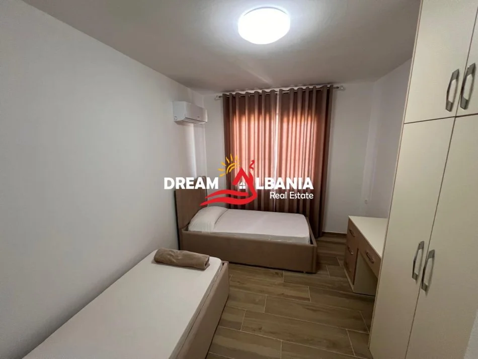 Tirane, jepet me qera apartament 2+1 , 100 m² 490 € (tek Kompleksi Rezidencial “Univers City”)