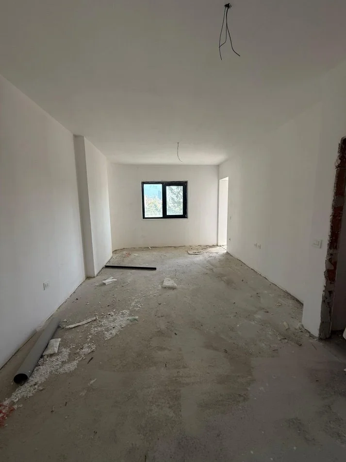 Tirane, shitet apartament 1+1+Ballkon Kati 3, 71 m² 185.000 € (Corner Residence)
