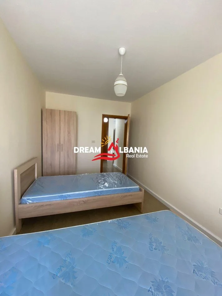 Tirane, jepet me qera apartament 2+1 Kati 7, 99 m² 550 € (ne Rrugen Dritan Hoxha, prane spitalit Ushtarak)