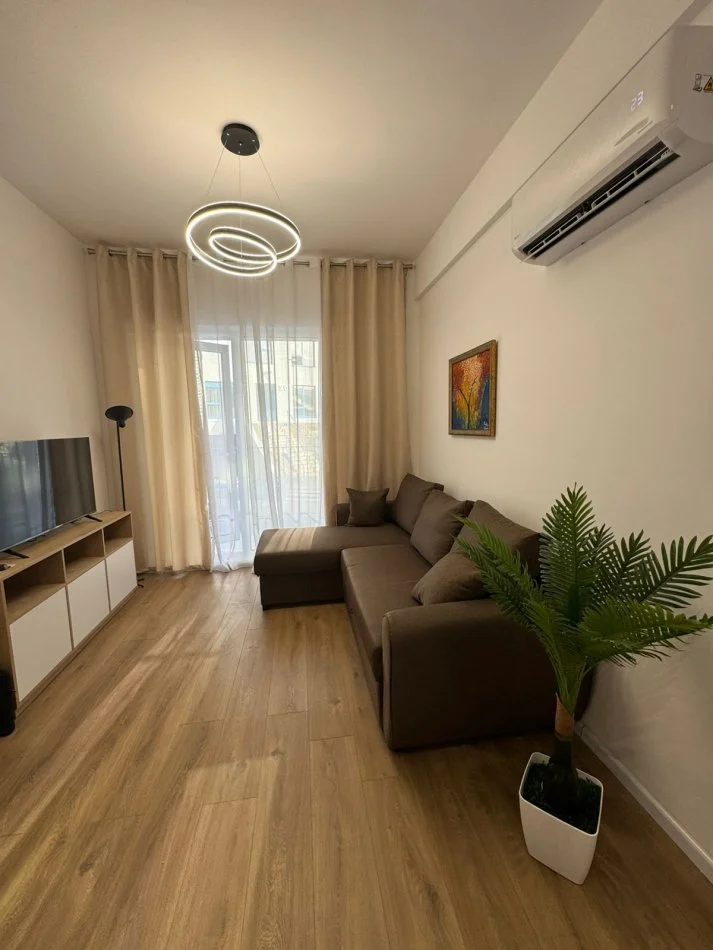 Tirane, jepet me qera apartament 1+1+Ballkon Kati 2, (Rezidenca Oxa, Fresk)