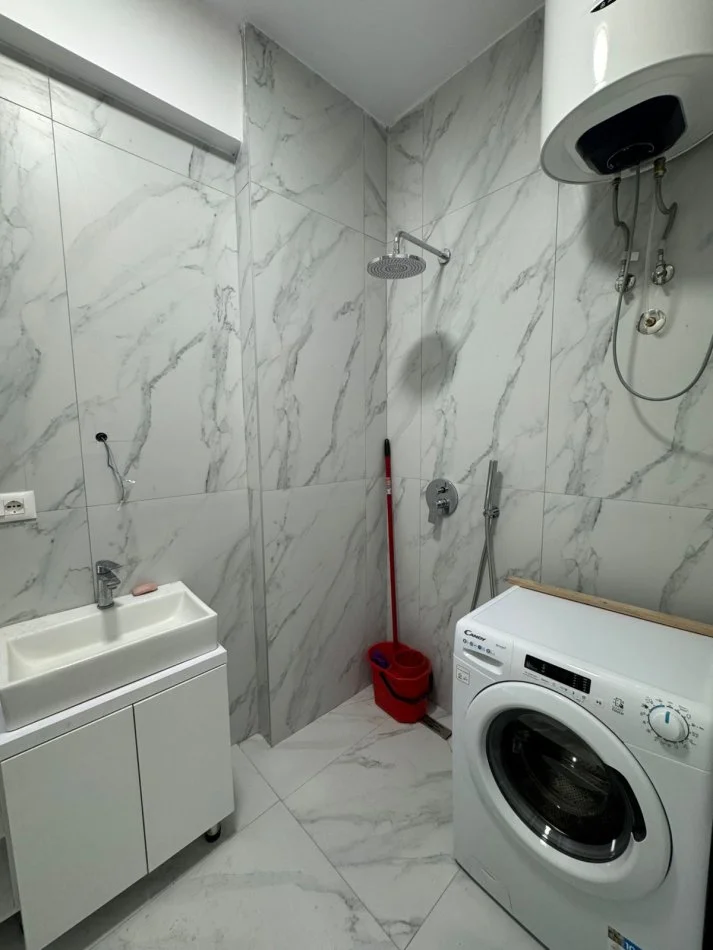 Tirane, jepet me qera apartament 1+1+Ballkon Kati 2, (Rezidenca Oxa, Fresk)
