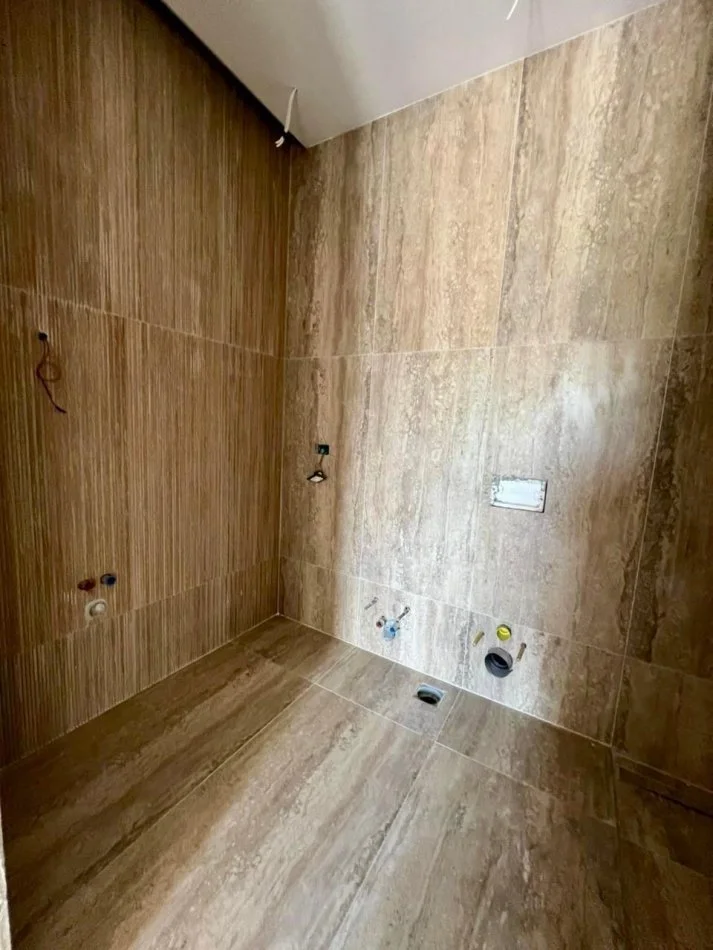 Tirane, jepet me qera apartament 2+1 Kati 9, 95 m² (Komuna e Parisit)