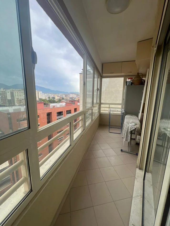 Shqiperi, jepet me qera apartament 2+1+Ballkon Kati 10, 93 m² 800 € 