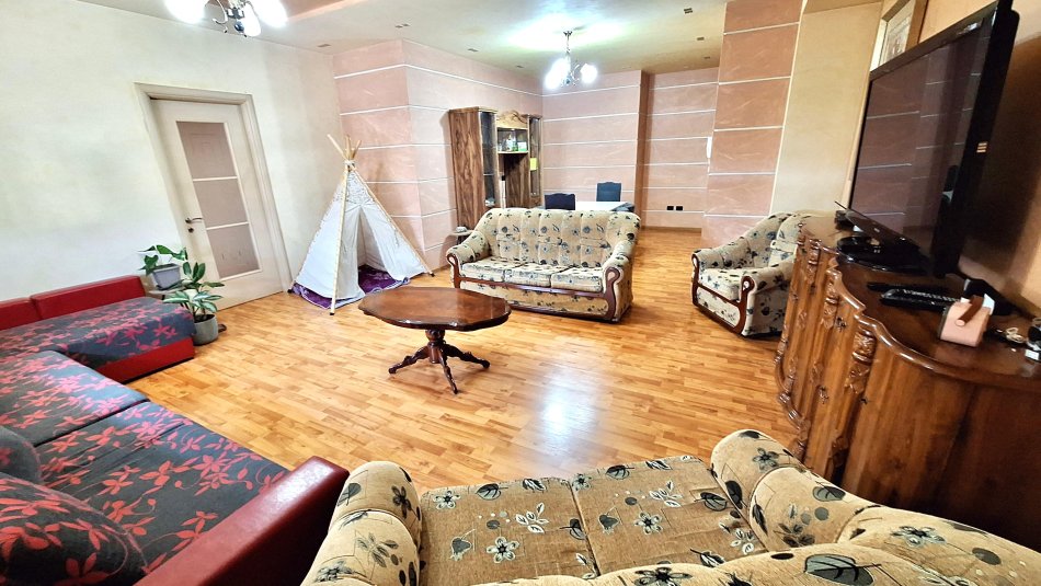 Me Qera : 3+1+2wc📍Brryl (Buze Lanes) - 700€- S.170m² - Kt.12 || Kuzhine me vete✨️