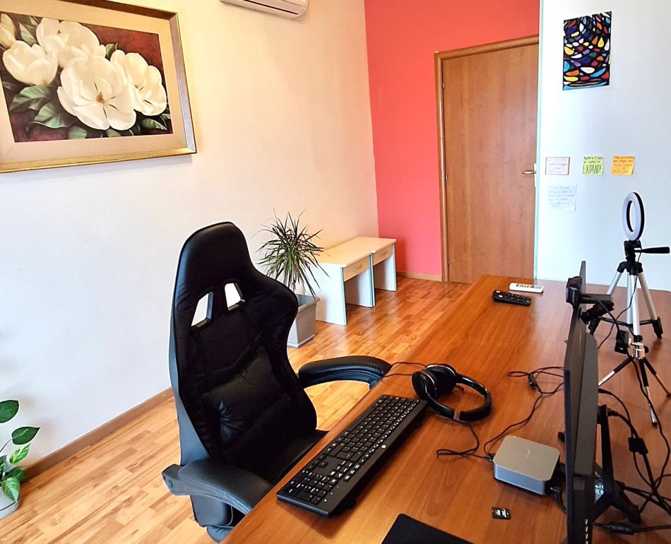 Me Qera : 3+1+2wc📍Brryl (Buze Lanes) - 700€- S.170m² - Kt.12 || Kuzhine me vete✨️